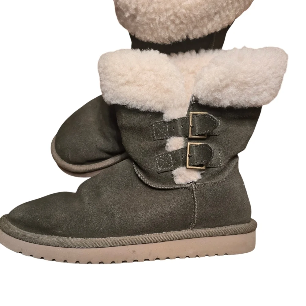 Koolaburra by UGG Victoria Buckle Boots in Olive Green - Size 8